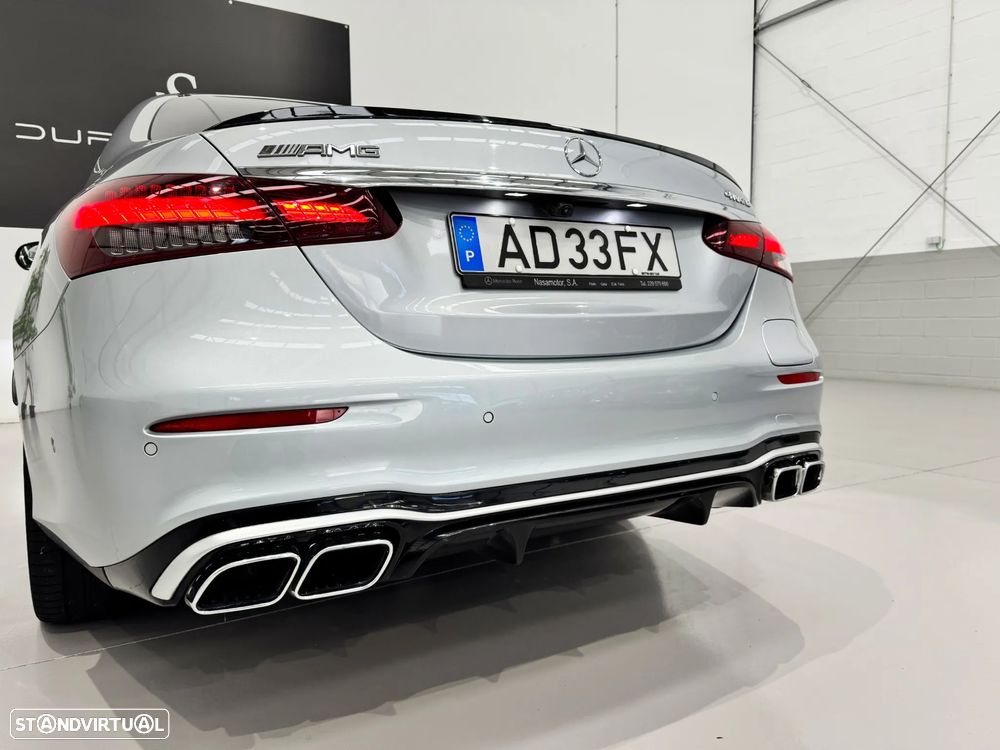 Mercedes-Benz E 300 de AMG Line 4Matic - 16