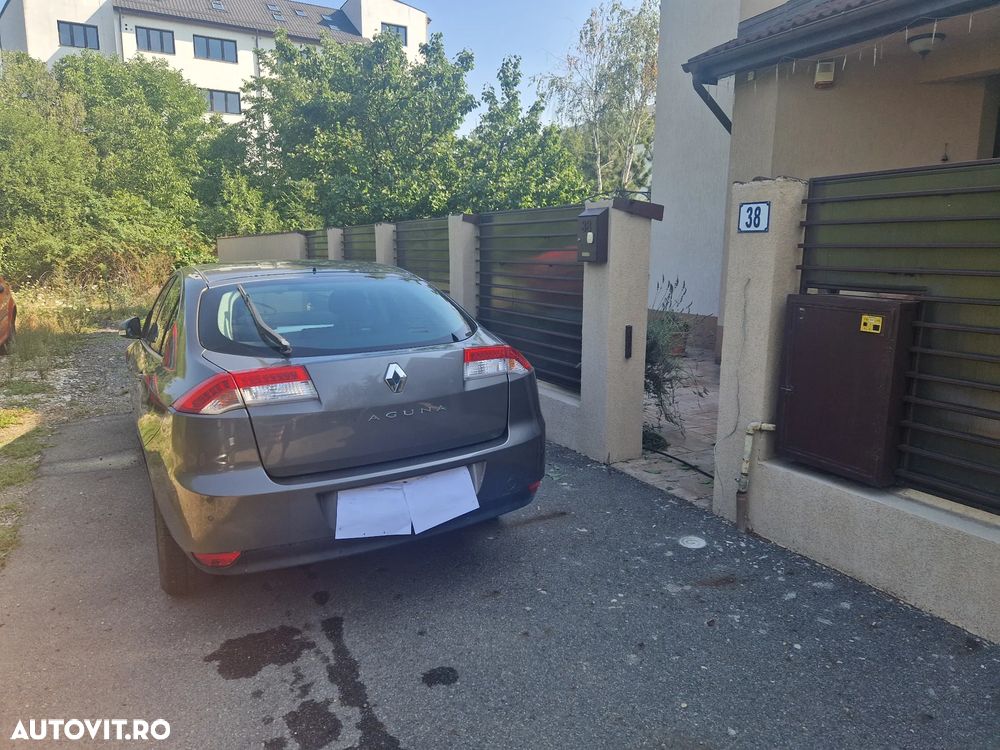 Renault Laguna 2.0dCi Initiale - 1