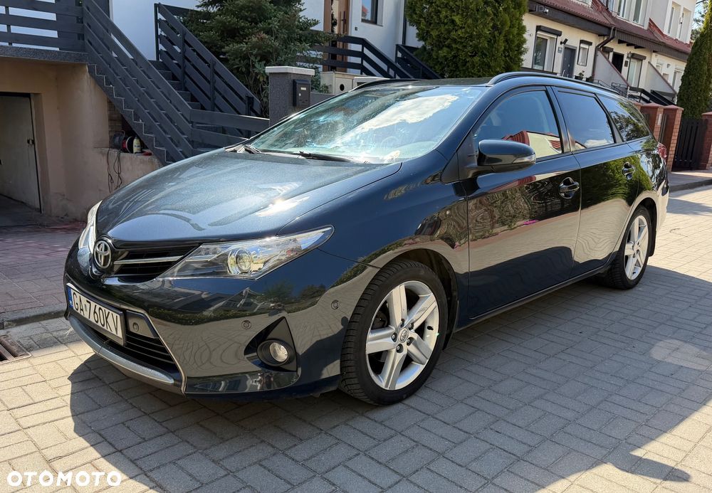 Toyota Auris 1.6 Premium - 12