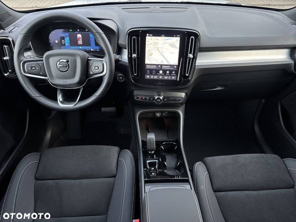 Volvo XC 40 - 30
