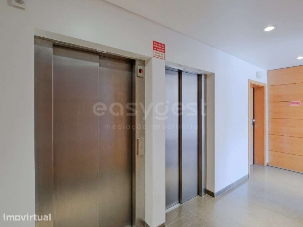 Apartamento T2 como novo - Grande imagem: 2/36