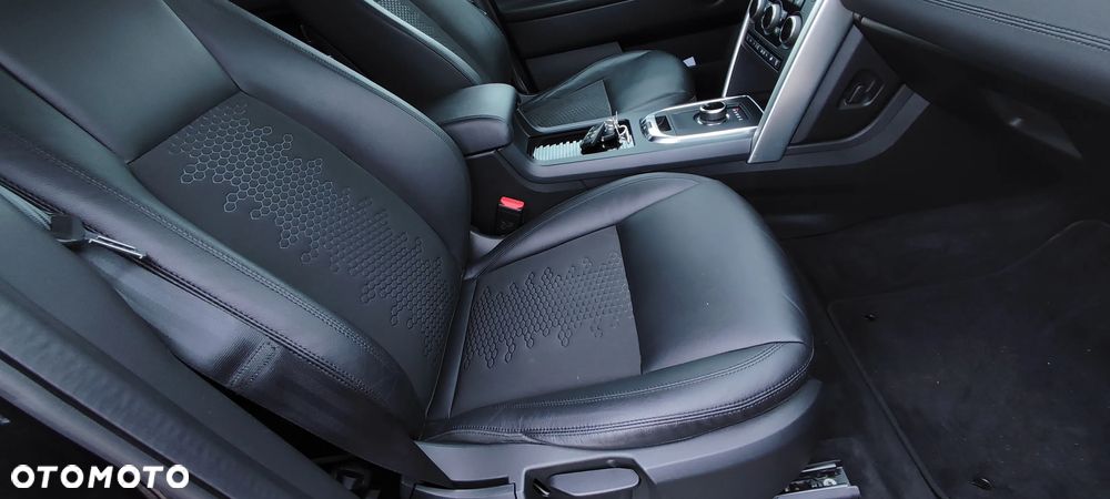 Land Rover Discovery Sport - 35
