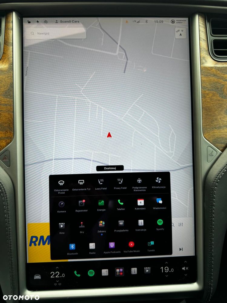 Tesla Model S - 25