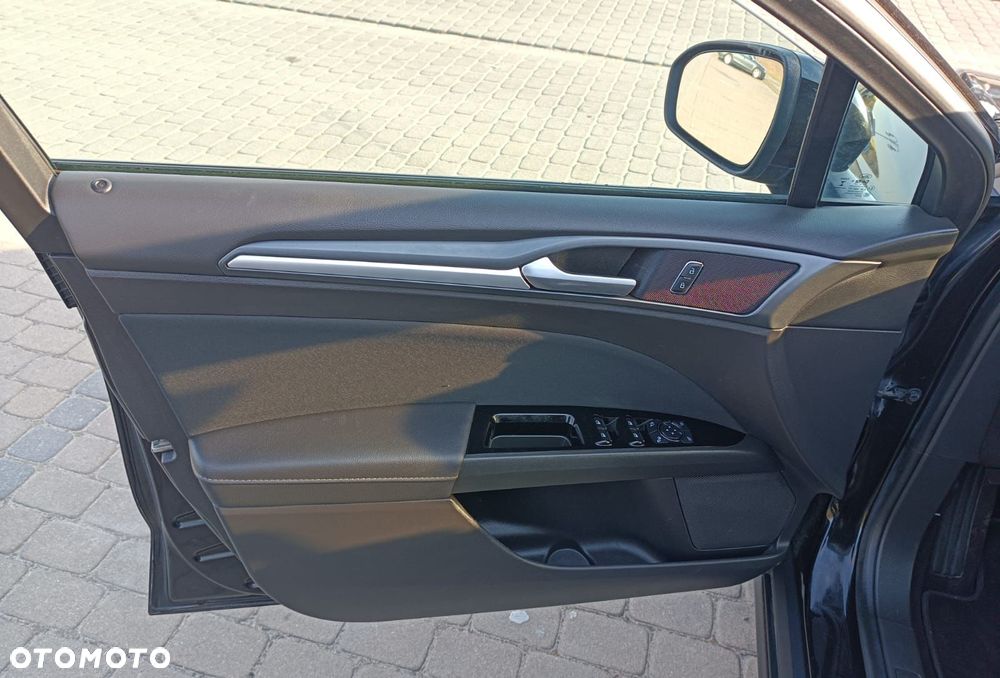 Ford Mondeo - 10