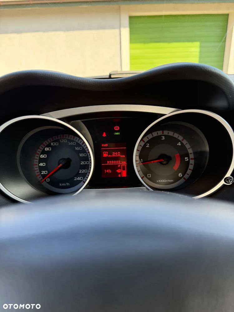 Mitsubishi Outlander 2.0 DID Intense + SE - 15