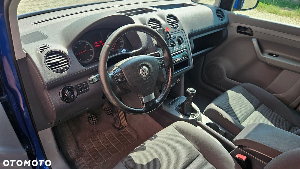Volkswagen Caddy - 9
