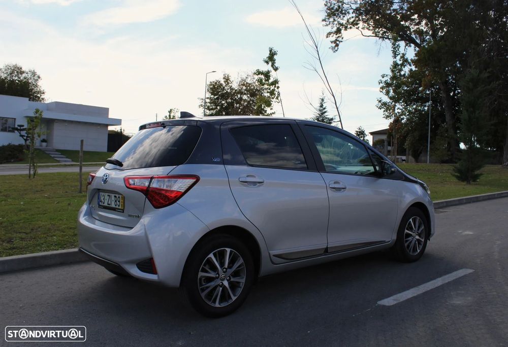 Toyota Yaris 1.5 HSD 20 Anos - 15