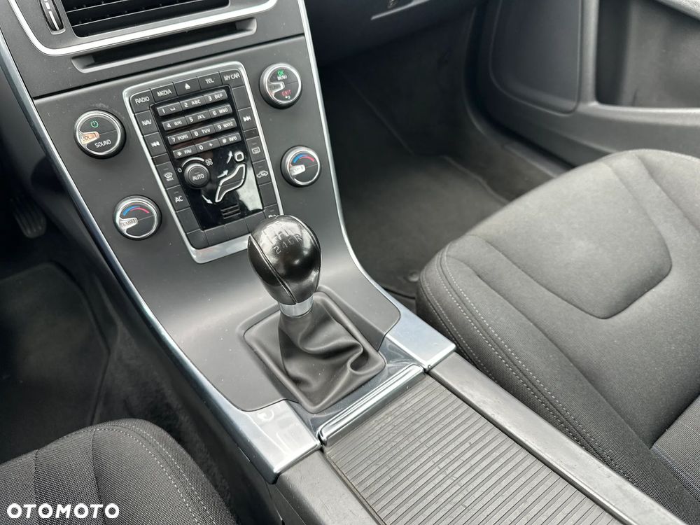 Volvo S60 D3 Kinetic - 15