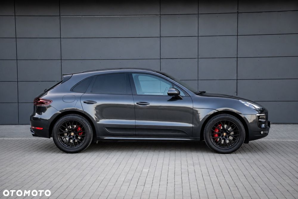 Porsche Macan - 3