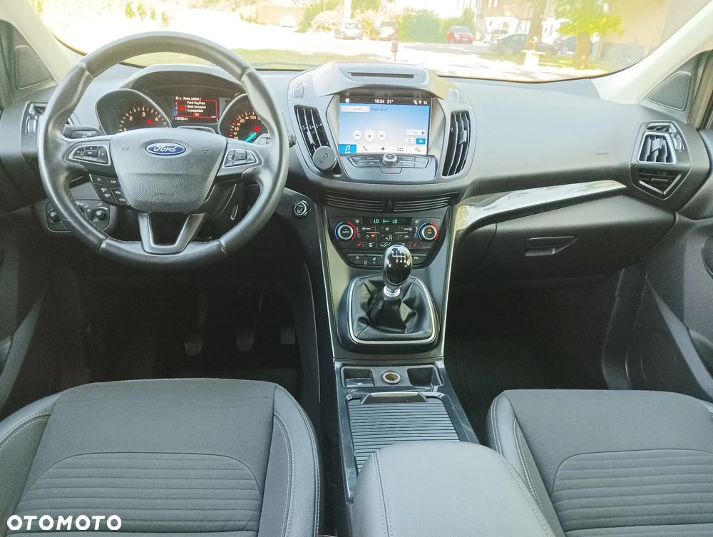 Ford Kuga 2.0 TDCi 2x4 Titanium - 5
