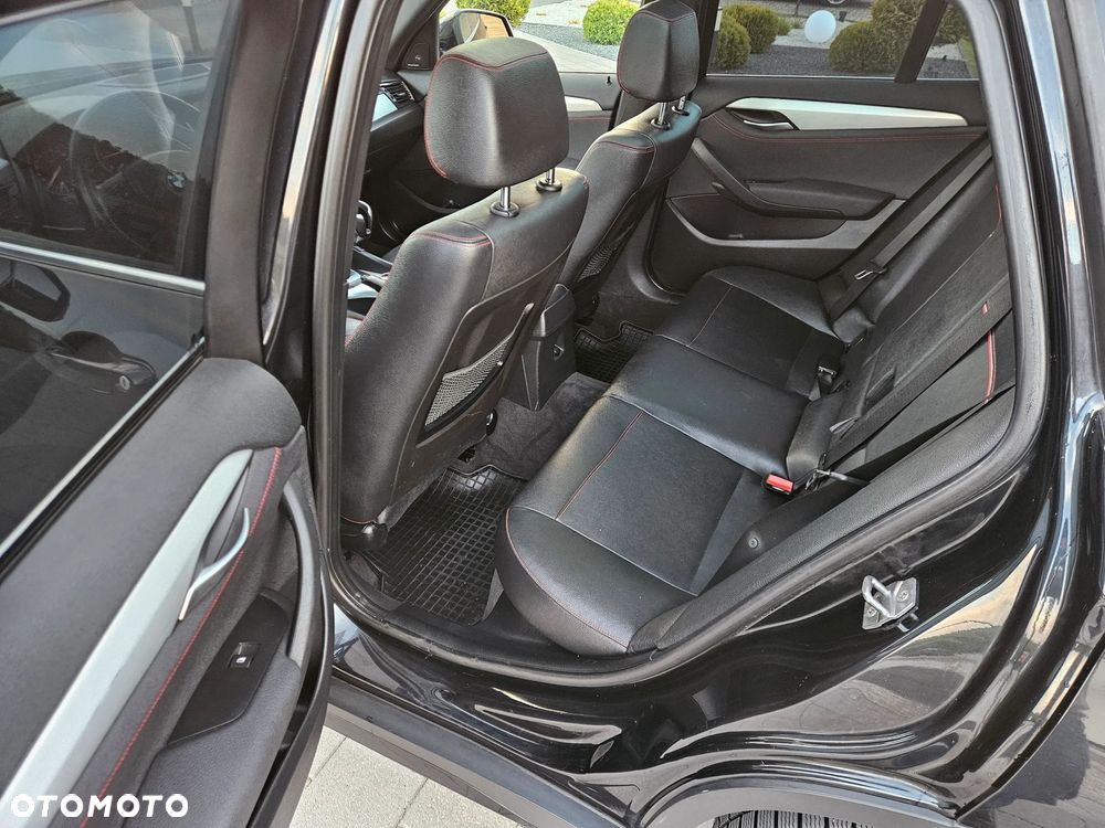 BMW X1 sDrive20d Sport Line - 14