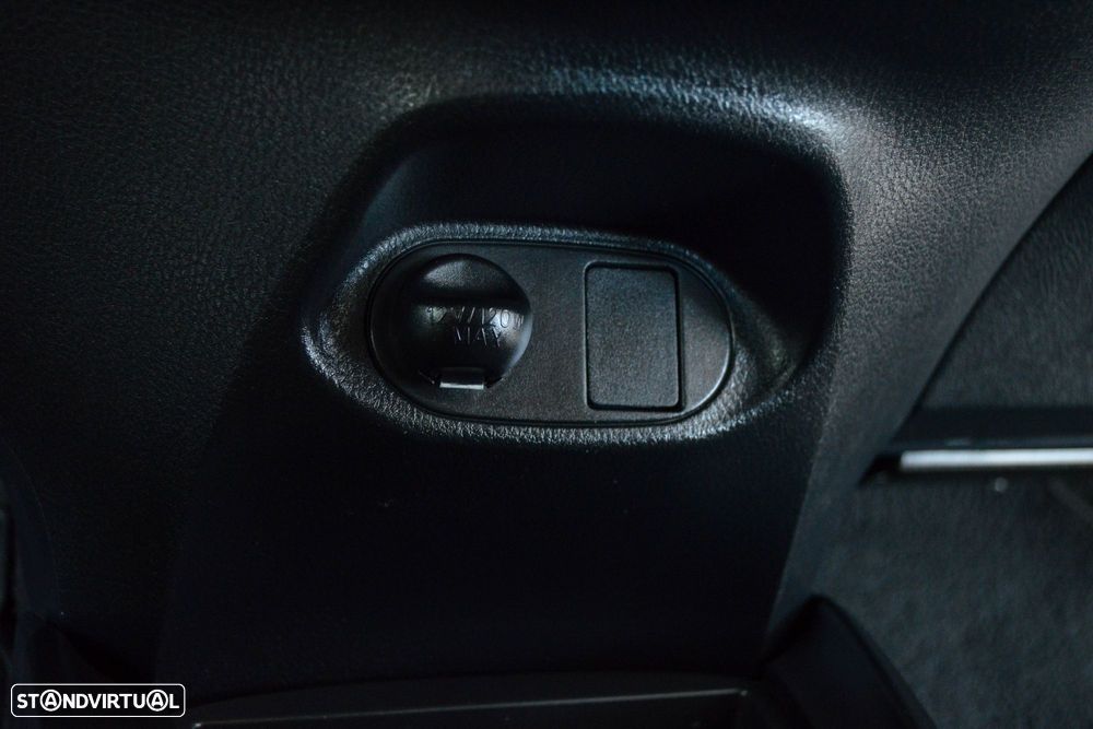 Toyota Yaris 1.4 D-4D ACtive - 38