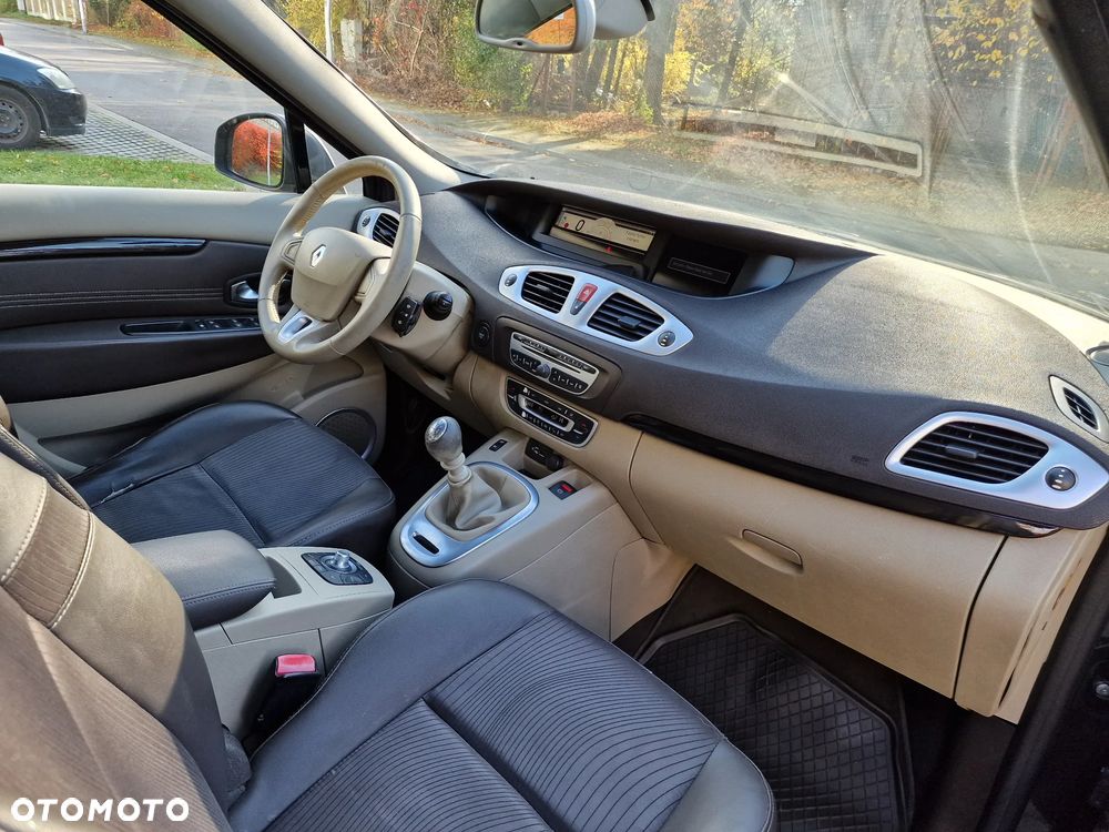 Renault Scenic - 33