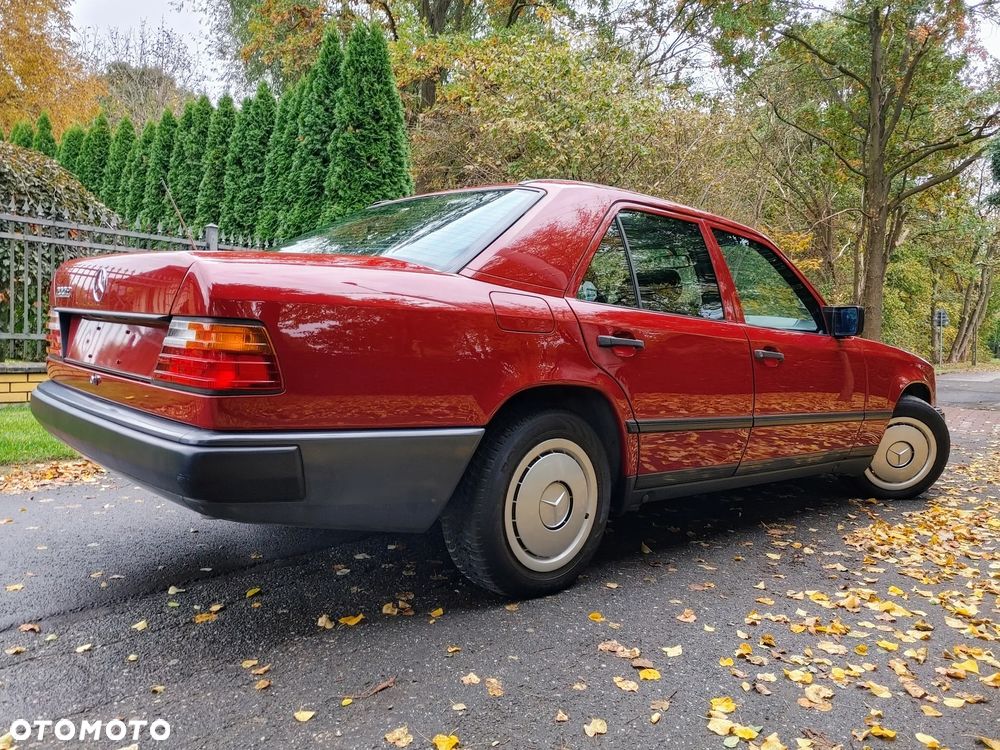 Mercedes-Benz W124 (1984-1993) - 10