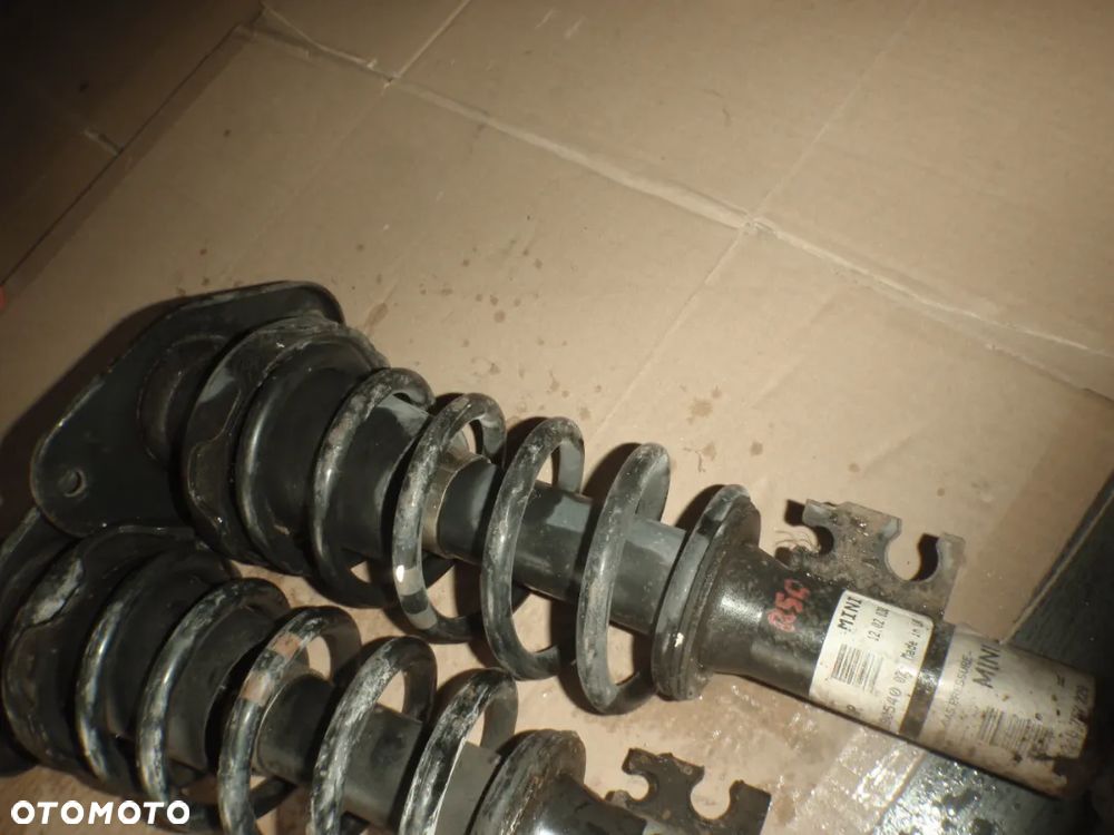 amortyzator amor zawieszenie uchwyt blacha sprężyna poduszka tylne zawieszenie tył jak nowe  mini cooper S r50 r51 r52 r53 r56 r57 jak nowe oryginał - 8