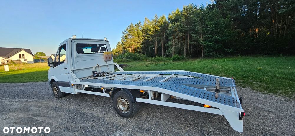 Mercedes-Benz Sprinter - 13