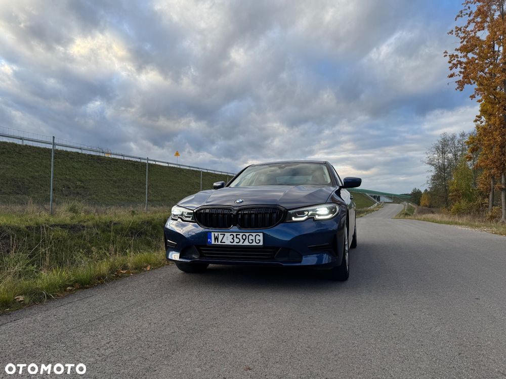 BMW Seria 3 318i - 3