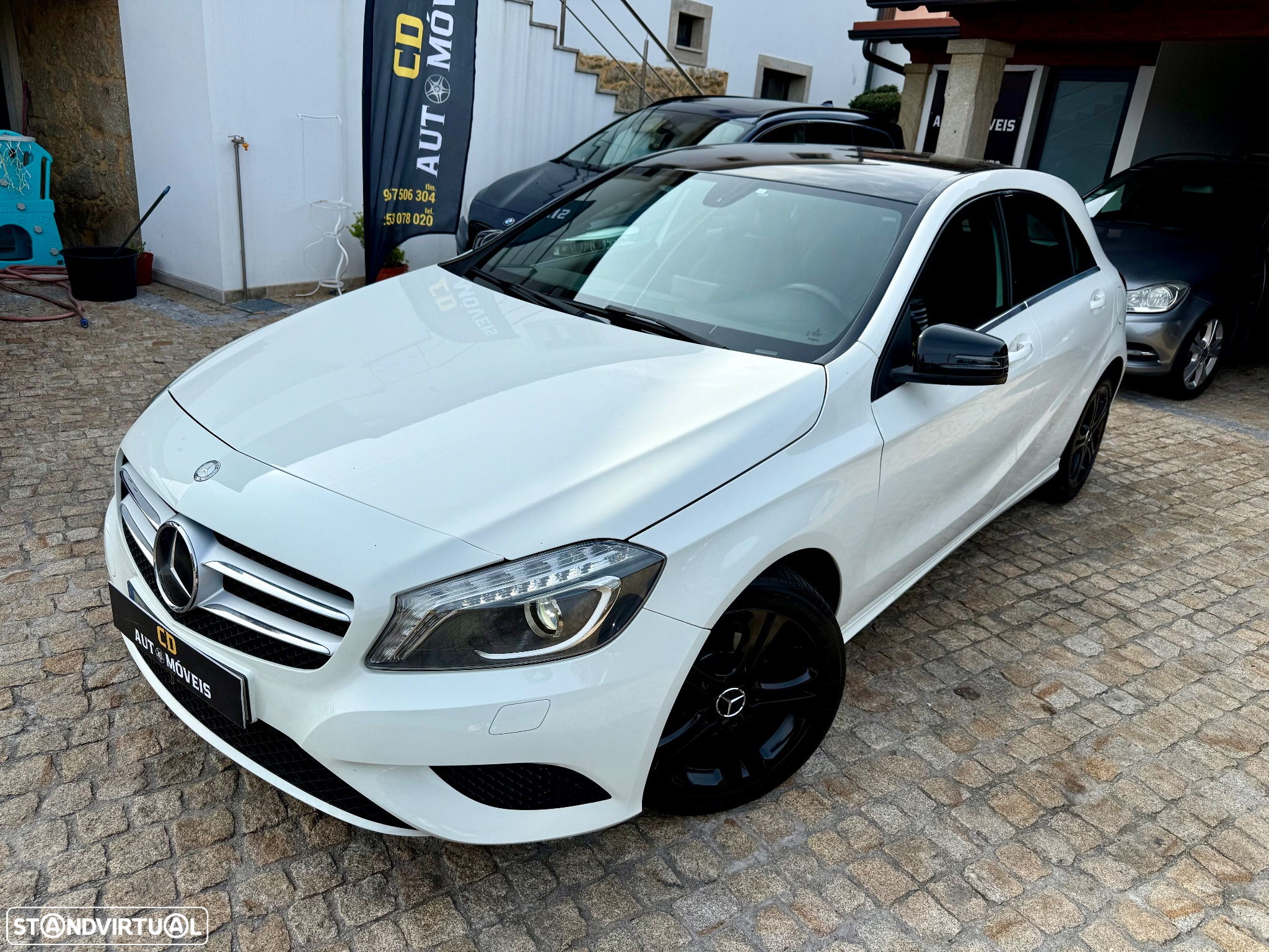Mercedes-Benz A 180 CDI (BlueEFFICIENCY) Urban - 2