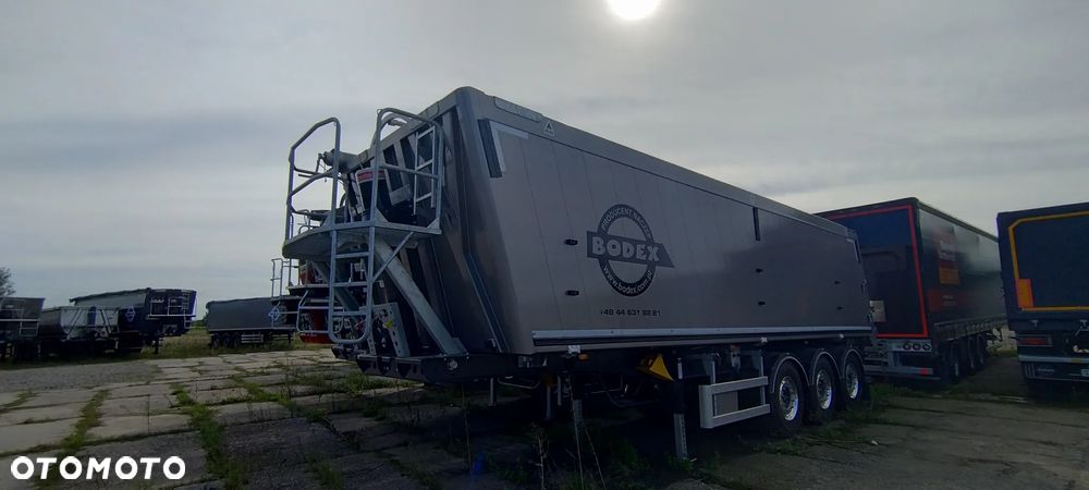 Bodex 40m3 klapa do czoła - 1