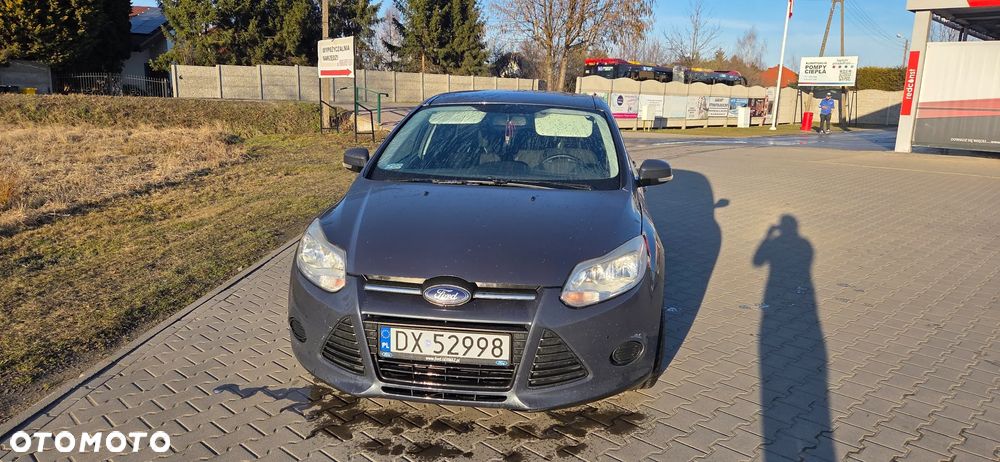 Ford Focus 1.6 Ambiente - 12