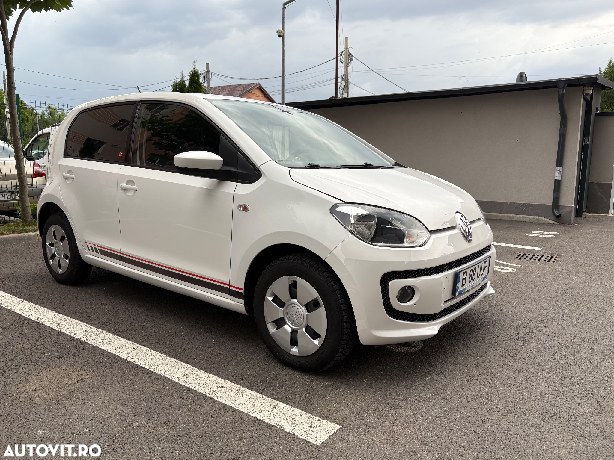 Volkswagen up! 1.0 High - 4