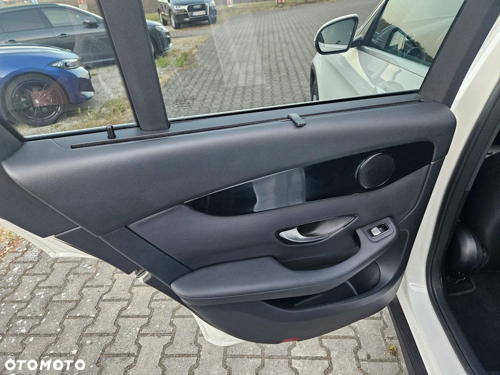 Mercedes-Benz GLC 220 d 4Matic 9G-TRONIC - 17