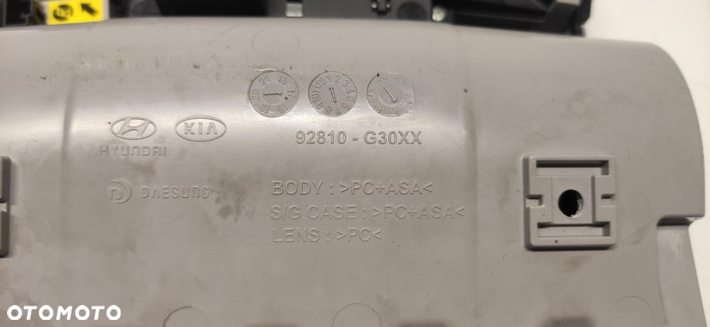 LAMPKA SUFITOWA SCHOWEK HYUNDAI I30 III HB SZKLANY DACH 92810-G30XX 17-21 - 4