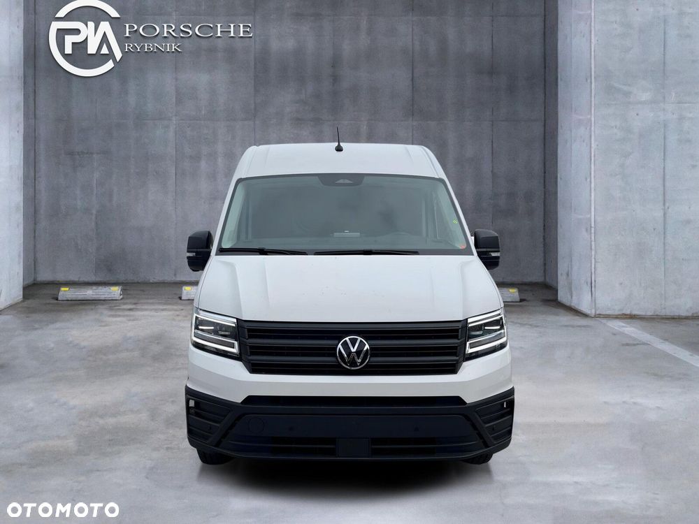 Volkswagen Crafter 35 Furgon z wysokim dachem silnik: 2,0 l EU6 SCR 177 KM / skrzynia biegów: Przedni napęd manualna 6-biegowa rozstaw osi: 4490 mm - 3