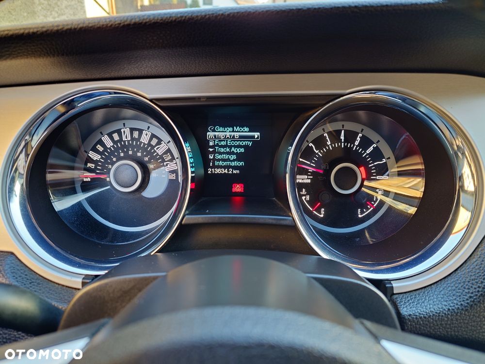 Ford Mustang - 2