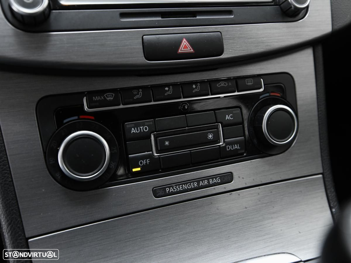 VW Passat Variant - 20