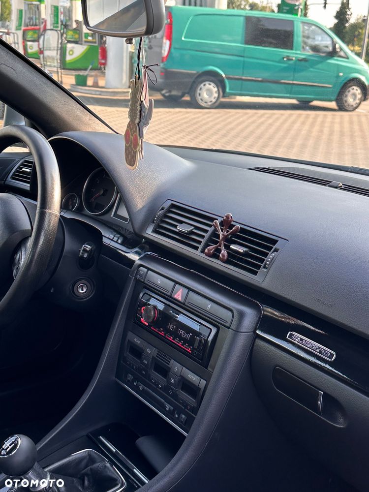 Audi A4 Limousine 2.0T FSI Quattro - 10