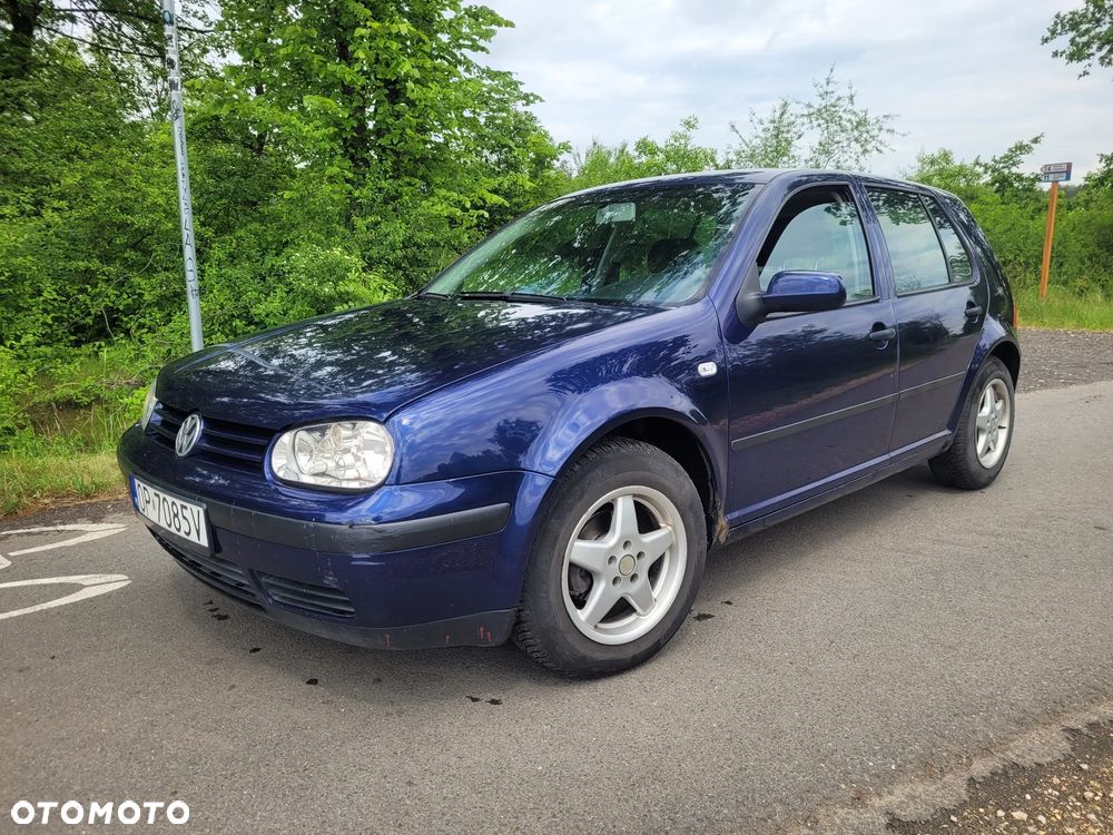 Volkswagen Golf - 3