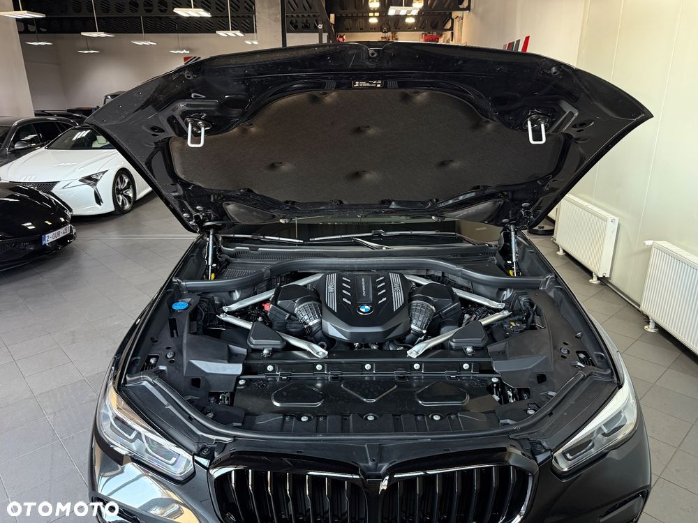 BMW X5 M M50i - 36