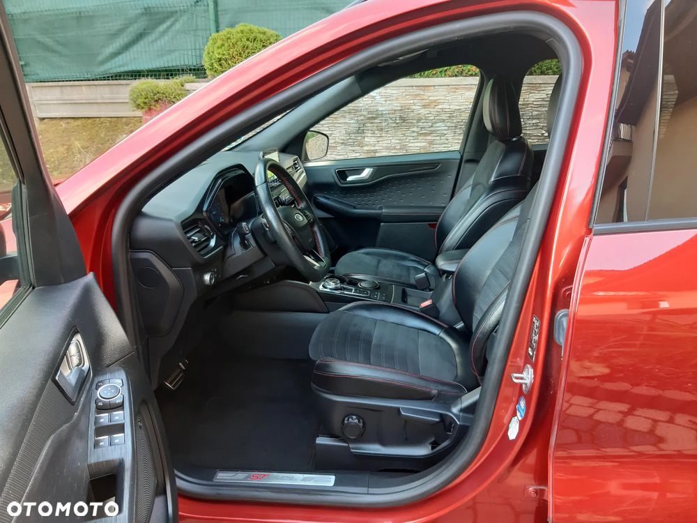 Ford Kuga 2.0 EcoBlue 4x4 ST-LINE X - 14