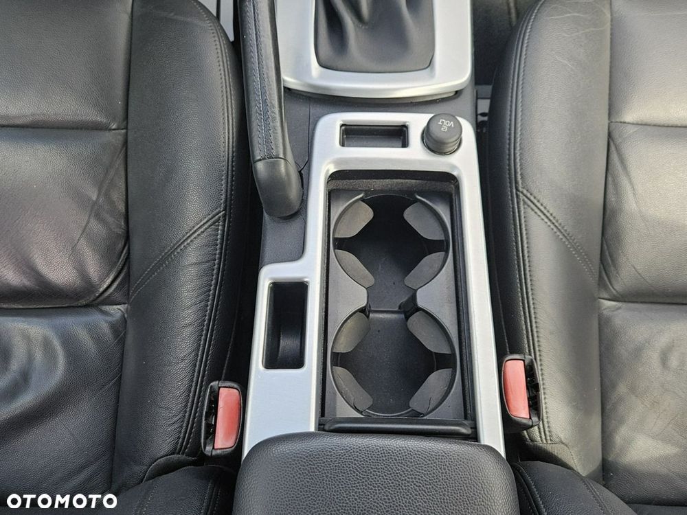 Volvo V50 2.0 Momentum Euro5 - 17
