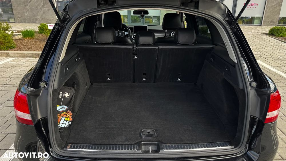 Mercedes-Benz GLC 300 4MATIC 9G-TRONIC AMG Line - 17