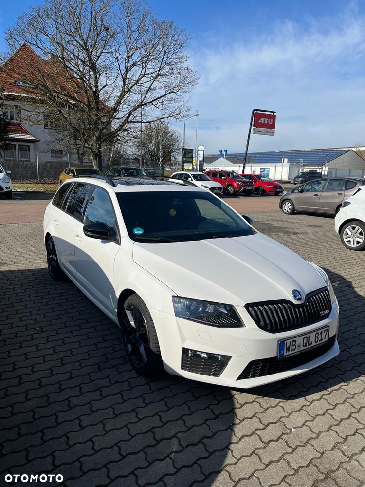 Skoda Octavia 2.0 TDI DSG RS - 3