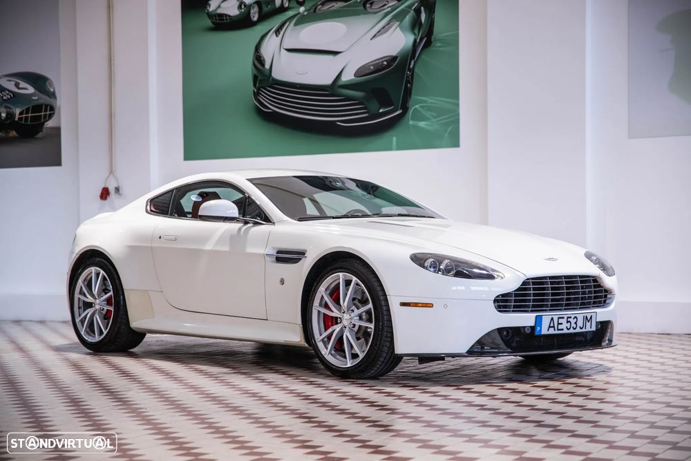 Aston Martin Vantage Coupe