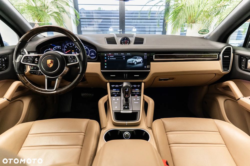 Porsche Cayenne Platinum Edition - 35