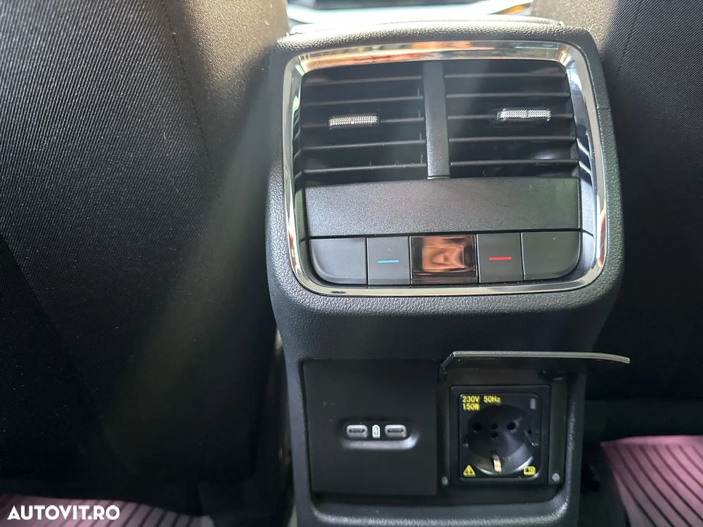 Skoda Octavia 2.0 TDI DSG 4X4 Style - 28