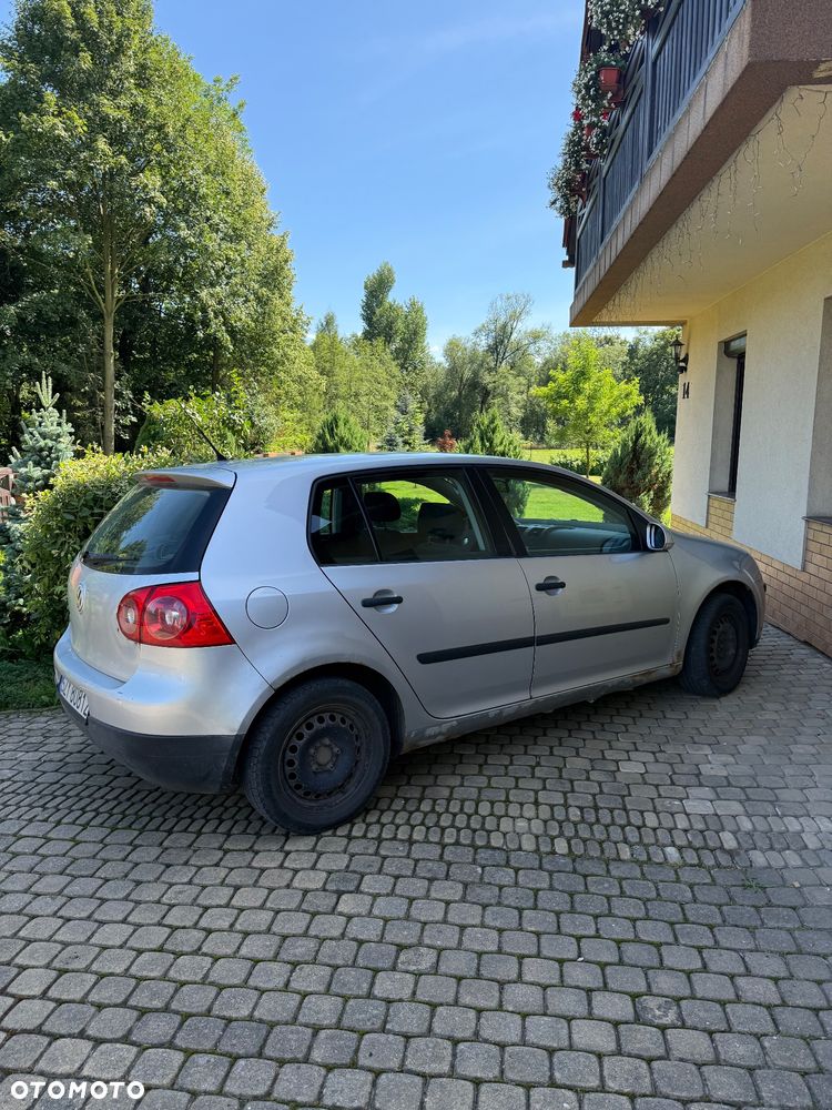 Volkswagen Golf 1.6 Comfortline - 4