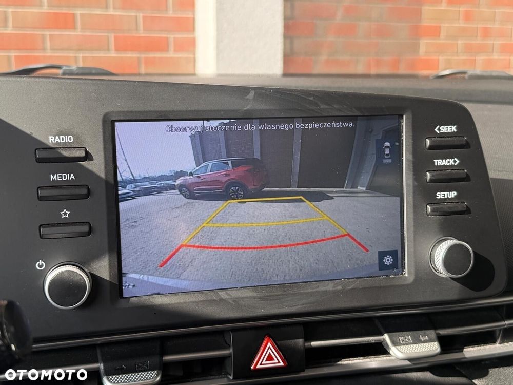 Hyundai Elantra - 21