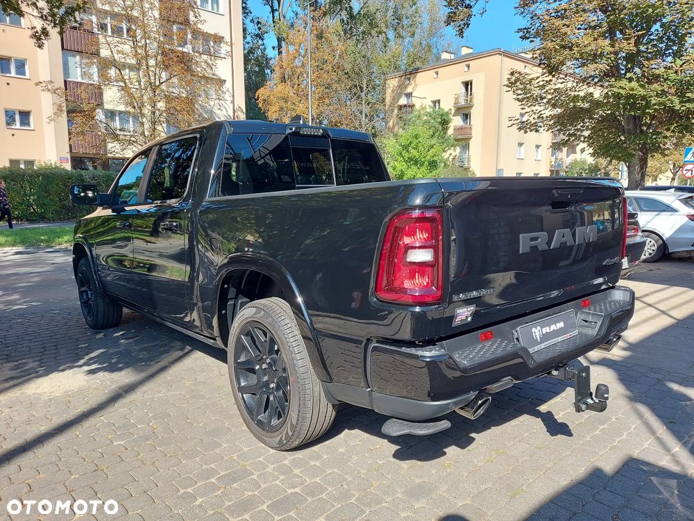 RAM 1500 Laramie Night Premium - 4