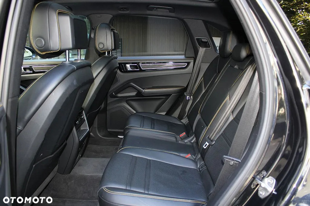 Porsche Cayenne Standard - 11