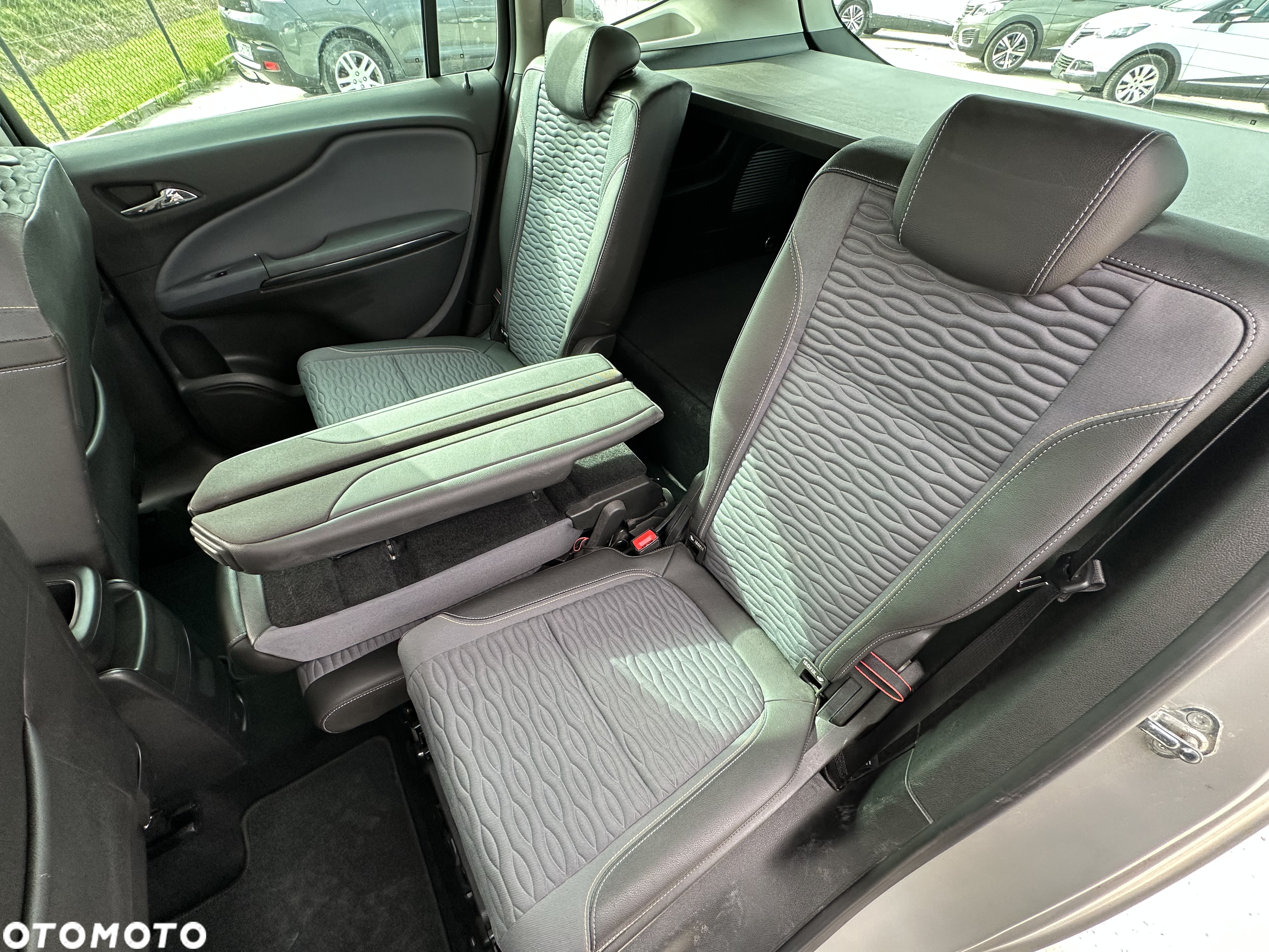 Opel Zafira Tourer 1.4 Turbo Automatik Edition - 21