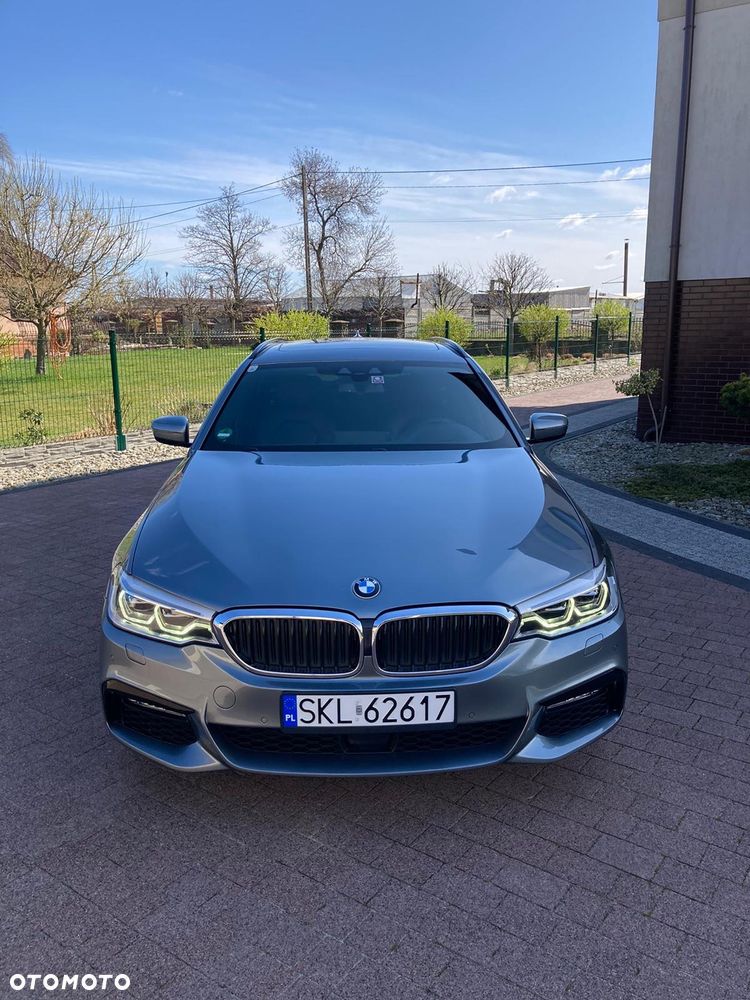BMW Seria 5 520d M Sport - 9