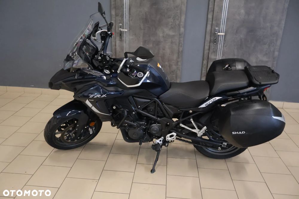 Benelli TRK 502 - 11