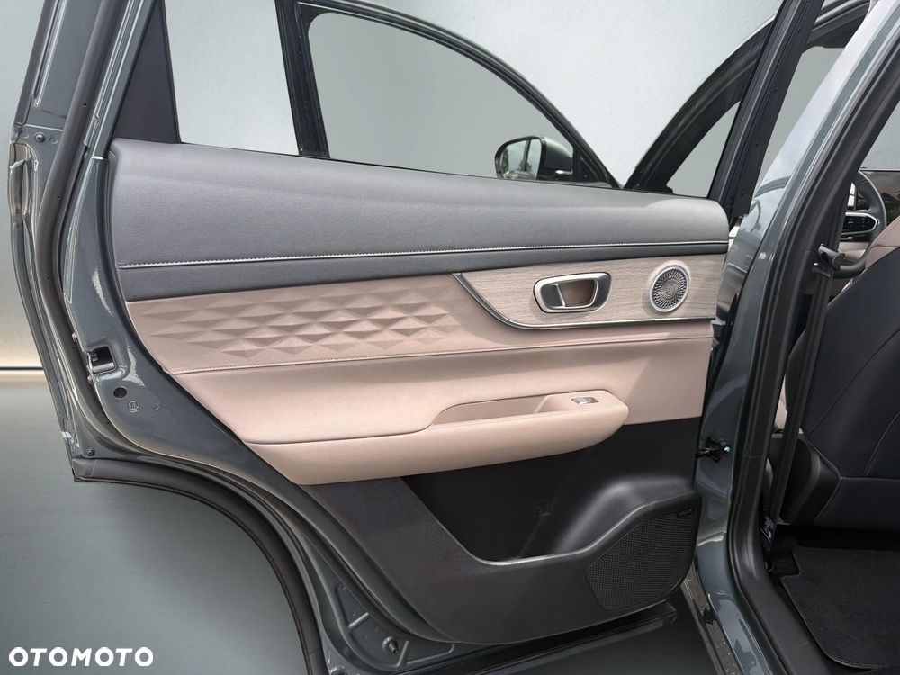 Chery Tiggo 8 1.5 T-GDI Super Hybrid Prestige DCT - 29