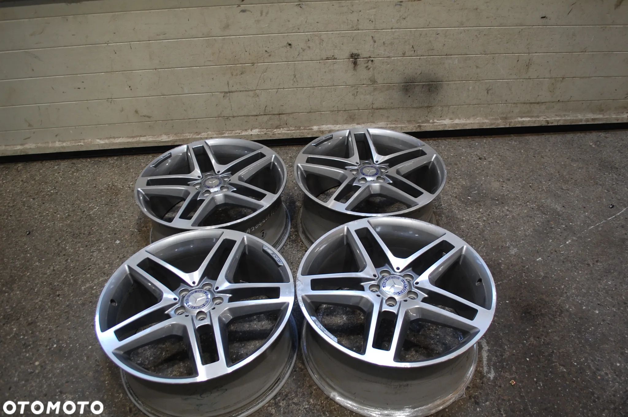 FELGI ALUMINIOWE A2044016702 A2044016602 9.5J ET57 8.5J ET45 R20 MERCEDES A204 GLK W204 AMG - 1
