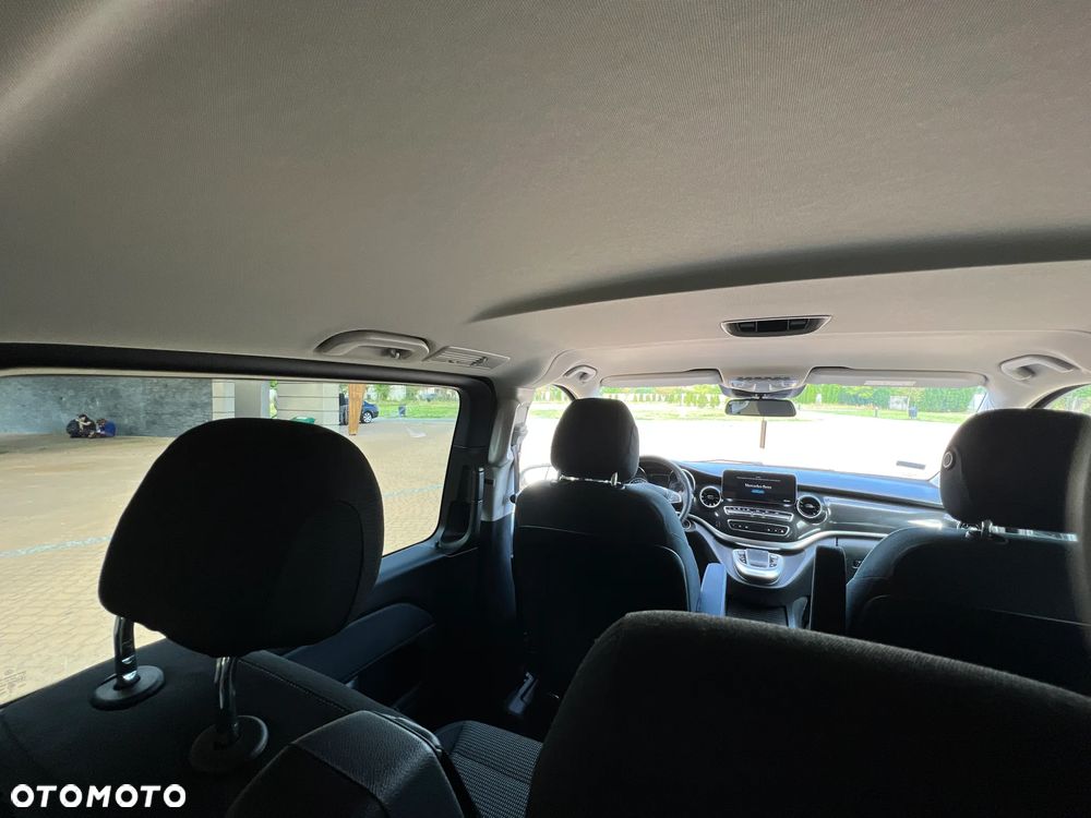 Mercedes-Benz Klasa V - 8